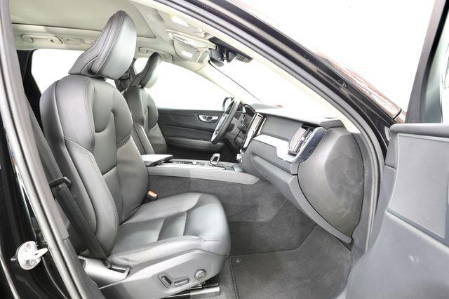 صورة مصغرة 23 لـ 2025 Volvo XC60 B5 CORE