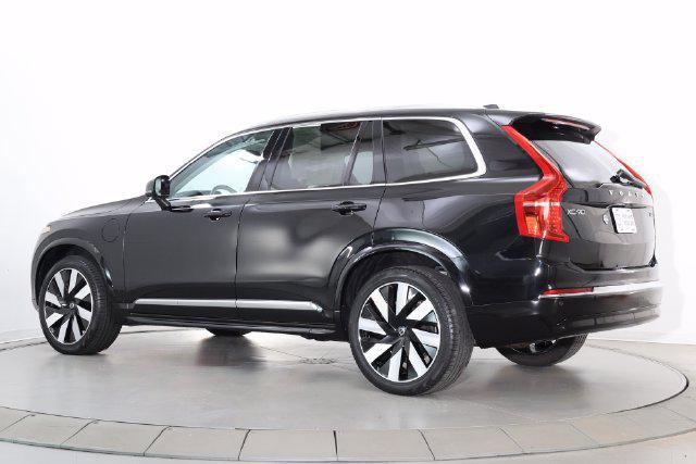 2025 Volvo XC90 PLUG-IN HYBRID T8 CORE 7-SEATER — фото 7