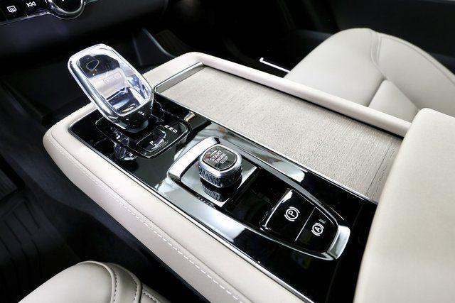 صورة مصغرة 24 لـ 2026 Volvo XC90 PLUS, B6 AWD GAS (MILD HYBRID), GASOLINE, BRI