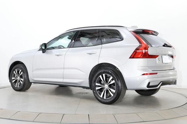 2025 Volvo XC60 B5 CORE — фото 7