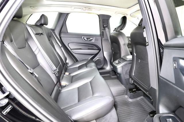 2025 Volvo XC60 B5 CORE 缩略图 20