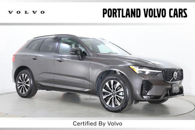 2025 Volvo XC60 B5 CORE 照片 1