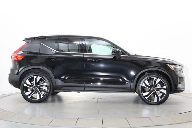 صورة 10 لـ 2023 Volvo XC40 B5 ULTIMATE BRIGHT THEME