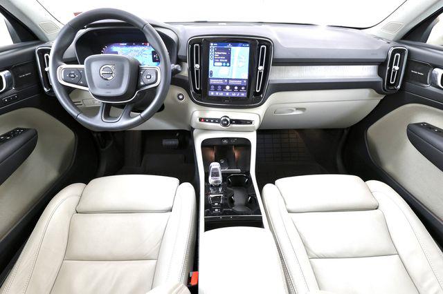 صورة 2 لـ 2023 Volvo XC40 B5 ULTIMATE BRIGHT THEME