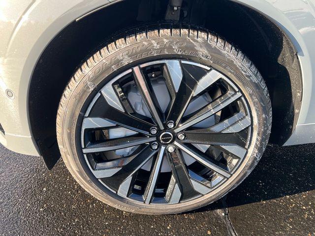 2026 Volvo XC60 PLUG-IN HYBRID ULTRA, T8 AWD ELECTRIC/GASOLIN — фото 9