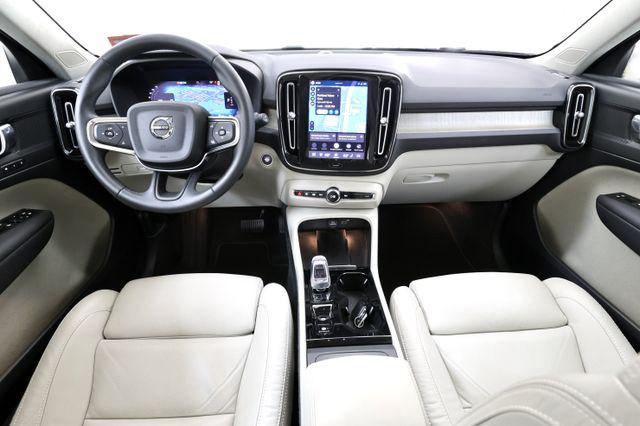 2023 Volvo XC40 B5 PLUS DARK THEME 照片 2