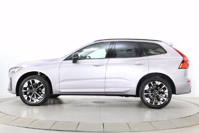 2026 Volvo XC60 B5 PLUS photo 5