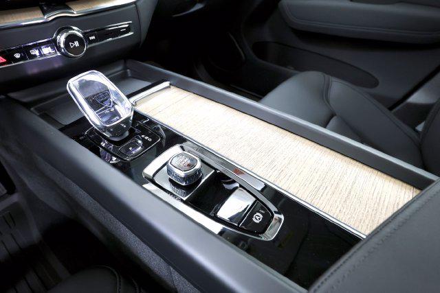2026 Volvo XC60 B5 PLUS 缩略图 24