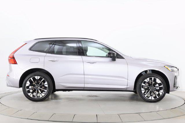 2026 Volvo XC60 B5 PLUS photo 9