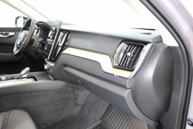 2026 Volvo XC60 B5 PLUS 缩略图 20