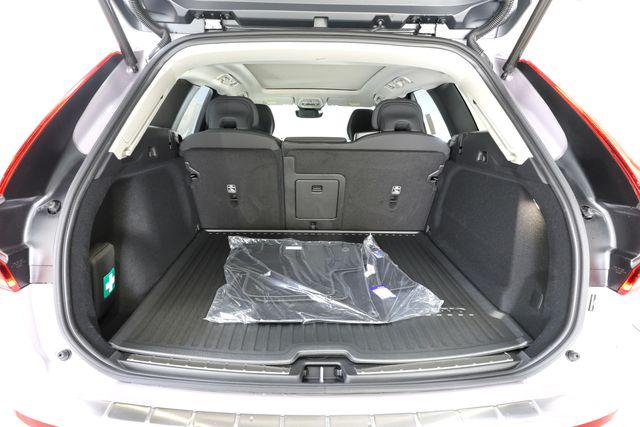 2026 Volvo XC60 B5 PLUS 缩略图 27