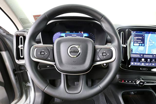 صورة مصغرة 23 لـ 2025 Volvo XC40 B5 PLUS BRIGHT THEME