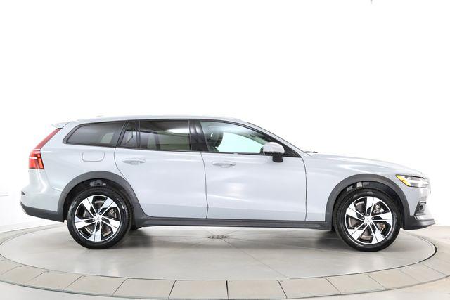 2025 Volvo V60 CROSS COUNTRY PLUS, B5 AWD GAS (MILD HYBRID) 照片 10