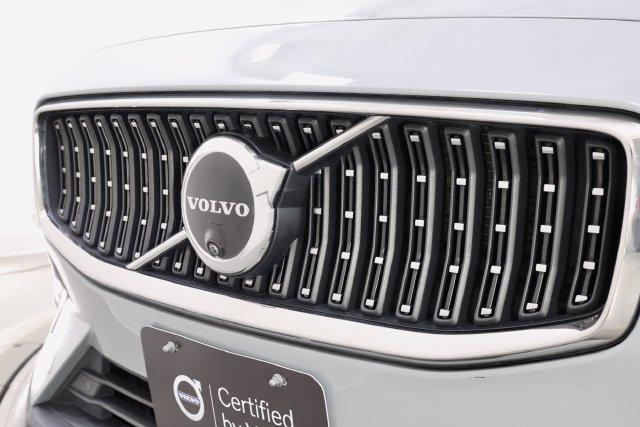 2025 Volvo V60 CROSS COUNTRY PLUS, B5 AWD GAS (MILD HYBRID) — миниатюра 13