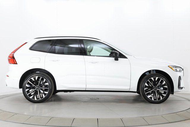 2026 Volvo XC60 B5 ULTRA — фото 9