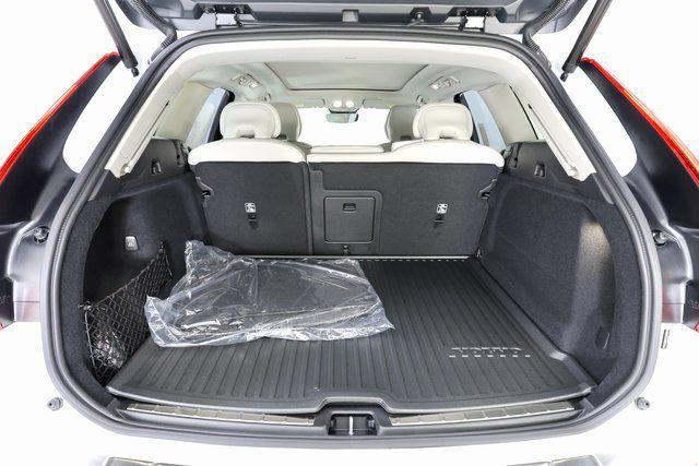 2026 Volvo XC60 B5 ULTRA — миниатюра 27