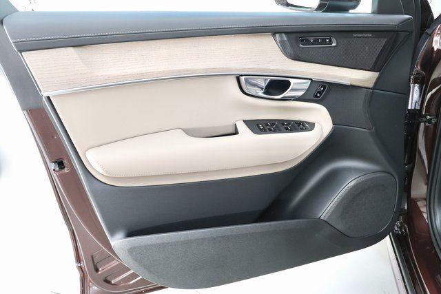 صورة مصغرة 13 لـ 2026 Volvo XC90 PLUS, B6 AWD GAS (MILD HYBRID), GASOLINE, BRI