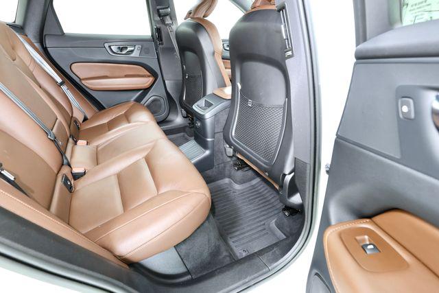 صورة 20 لـ 2023 Volvo XC60 RECHARGE PLUG-IN HYBRID T8 PLUS BRIGHT THEME