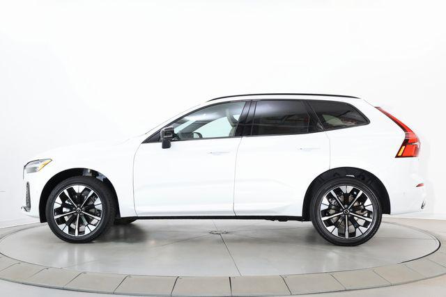 2026 Volvo XC60 B5 PLUS — фото 5