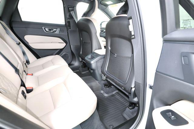 صورة مصغرة 18 لـ 2026 Volvo XC60 B5 PLUS
