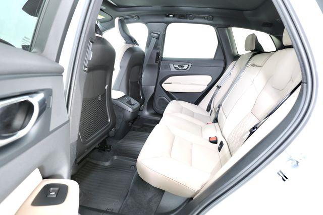 صورة مصغرة 16 لـ 2026 Volvo XC60 B5 PLUS