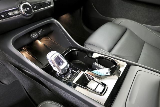 2026 Volvo XC40 PLUS, B5 AWD GAS (MILD HYBRID), DARK — миниатюра 23
