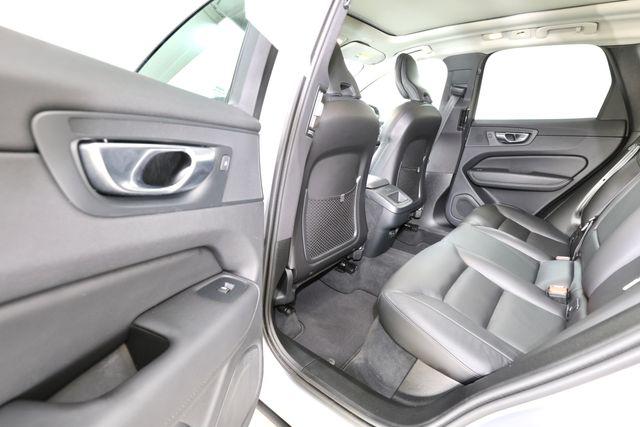 صورة مصغرة 16 لـ 2025 Volvo XC60 B5 CORE