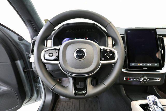 صورة مصغرة 23 لـ 2026 Volvo XC90 ULTRA DARK THEME, B6 AWD GAS (MILD HYBRID), G
