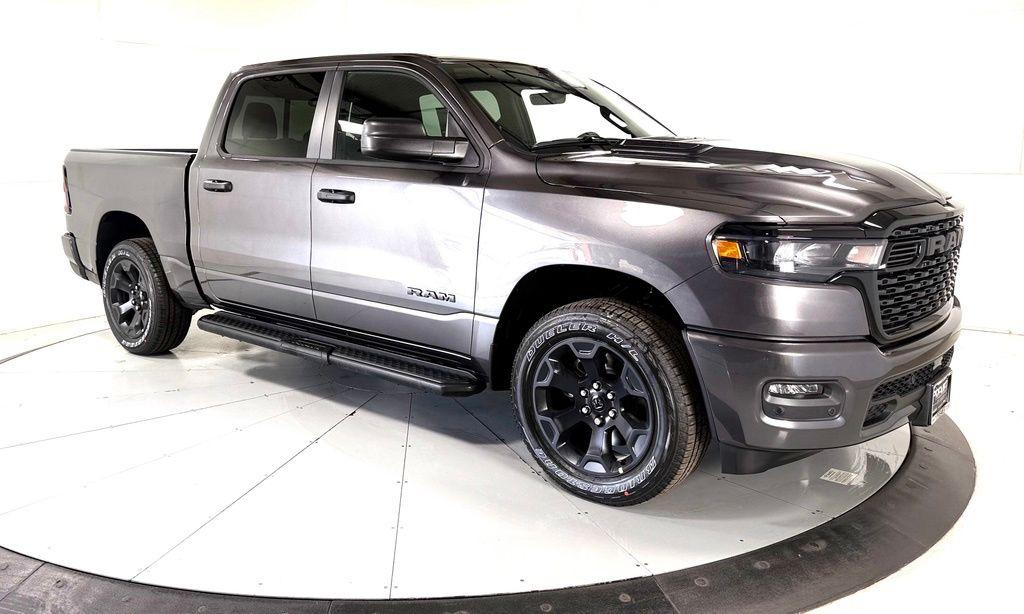 صورة 1 لـ 2026 RAM 1500 EXPRESS
