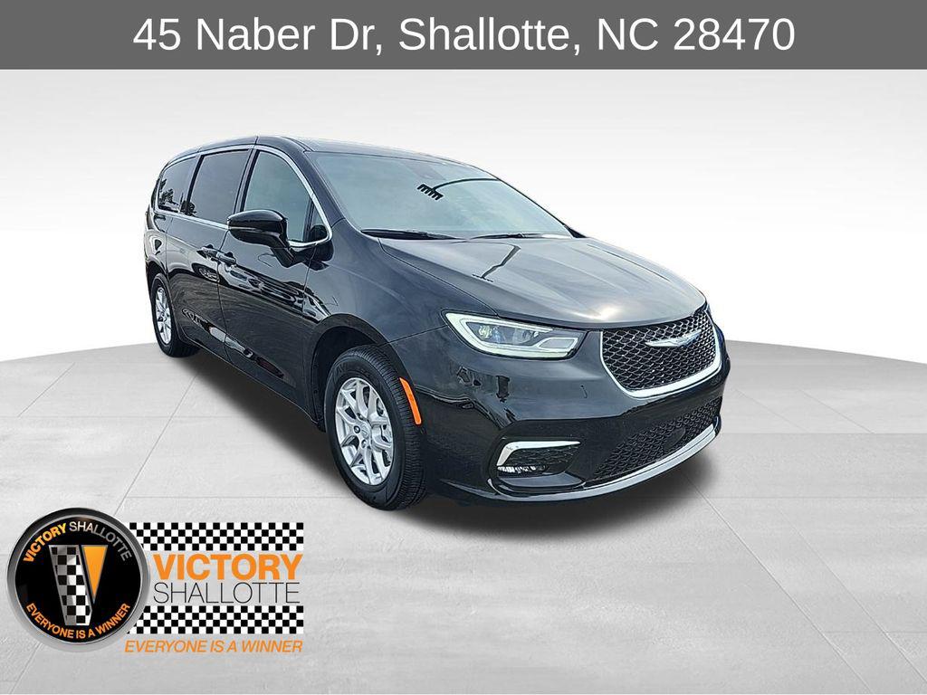 New 2026 Chrysler Pacifica L