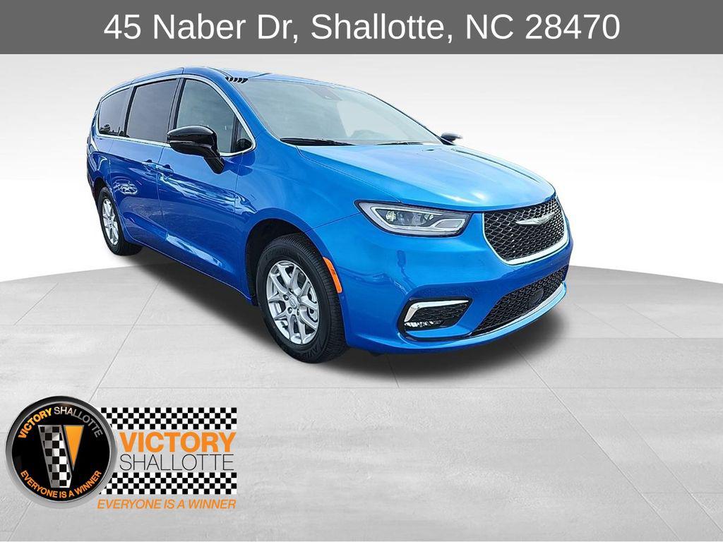 New 2026 Chrysler Pacifica L