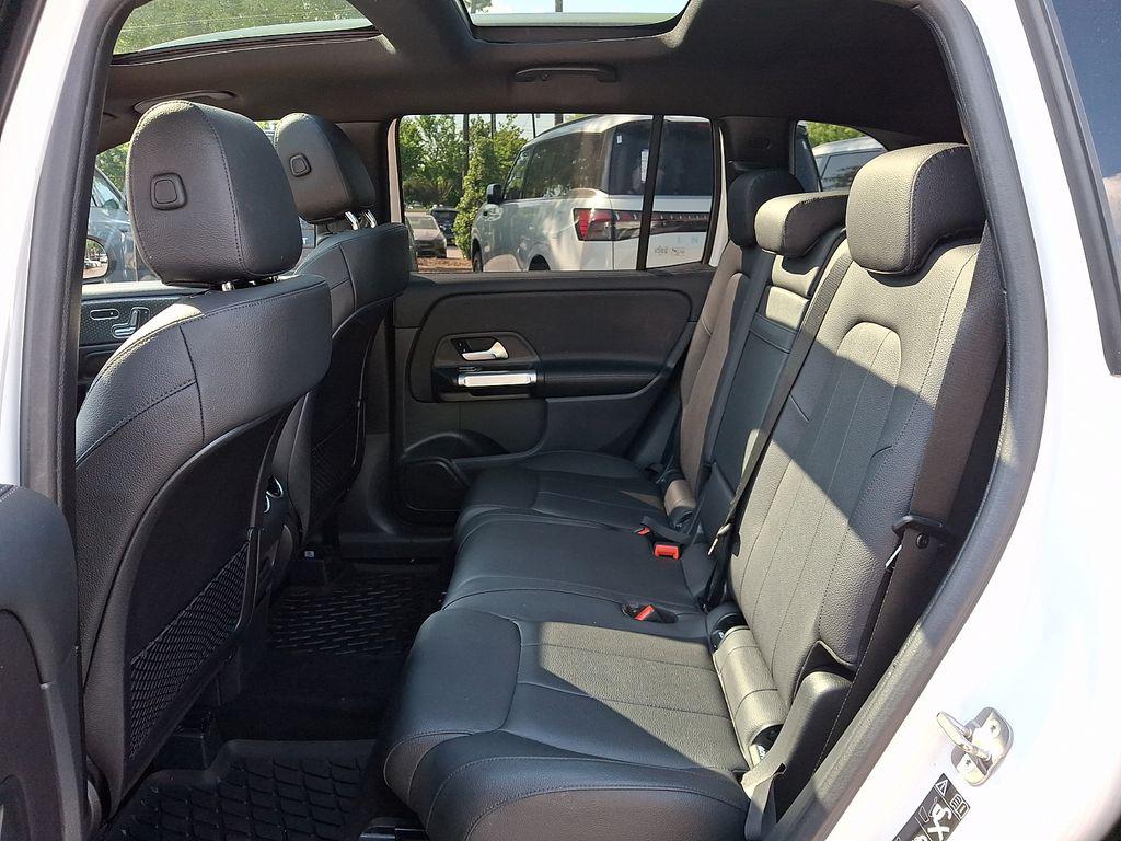 2025 Mercedes-BENZ GLB 照片 10