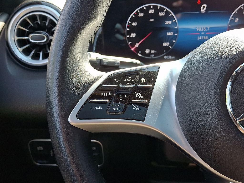 2025 Mercedes-BENZ GLB 缩略图 21