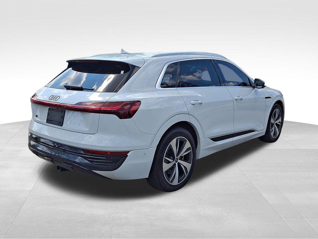 2024 AUDI Q8 E-TRON PREMIUM PLUS — фото 6
