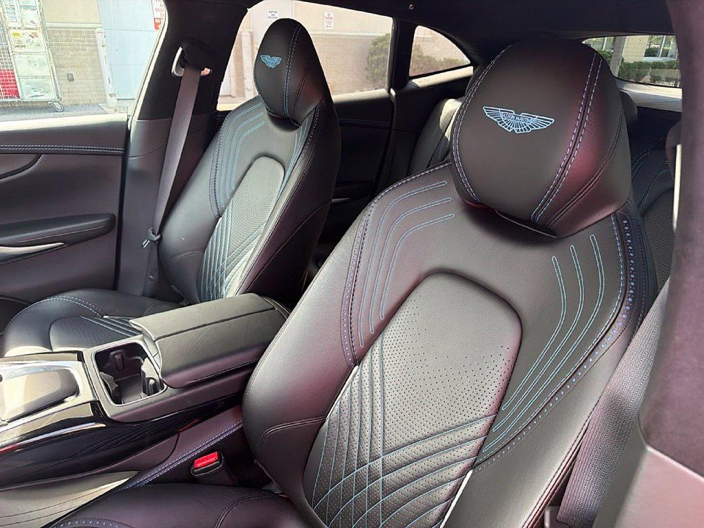 صورة مصغرة 24 لـ 2021 Aston Martin DBX BASE