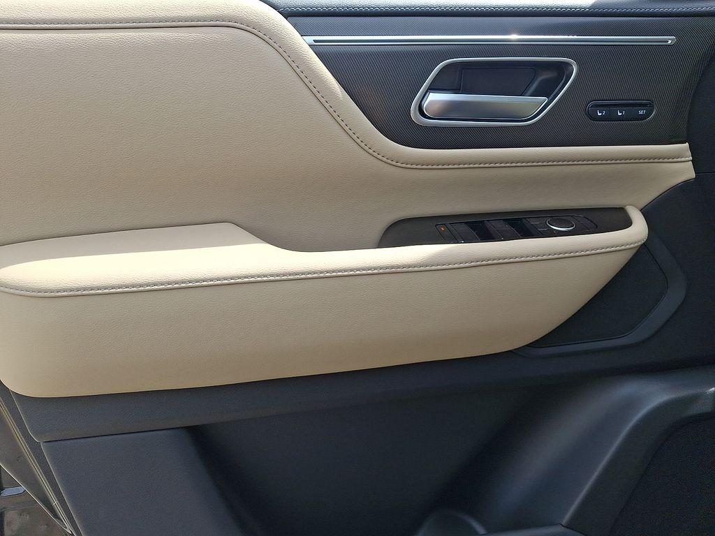 2026 Infiniti QX80 PURE photo 8
