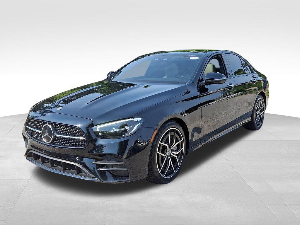 2022 Mercedes-BENZ E-CLASS photo 3