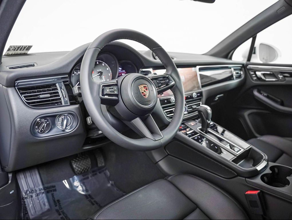 صورة 4 لـ 2026 Porsche MACAN