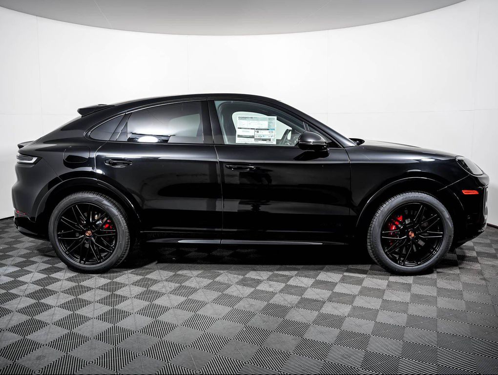 صورة 9 لـ 2026 Porsche CAYENNE CAYENNE GTS