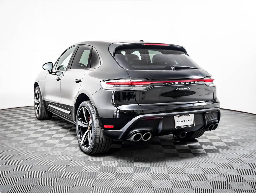 صورة مصغرة 3 لـ 2023 Porsche MACAN