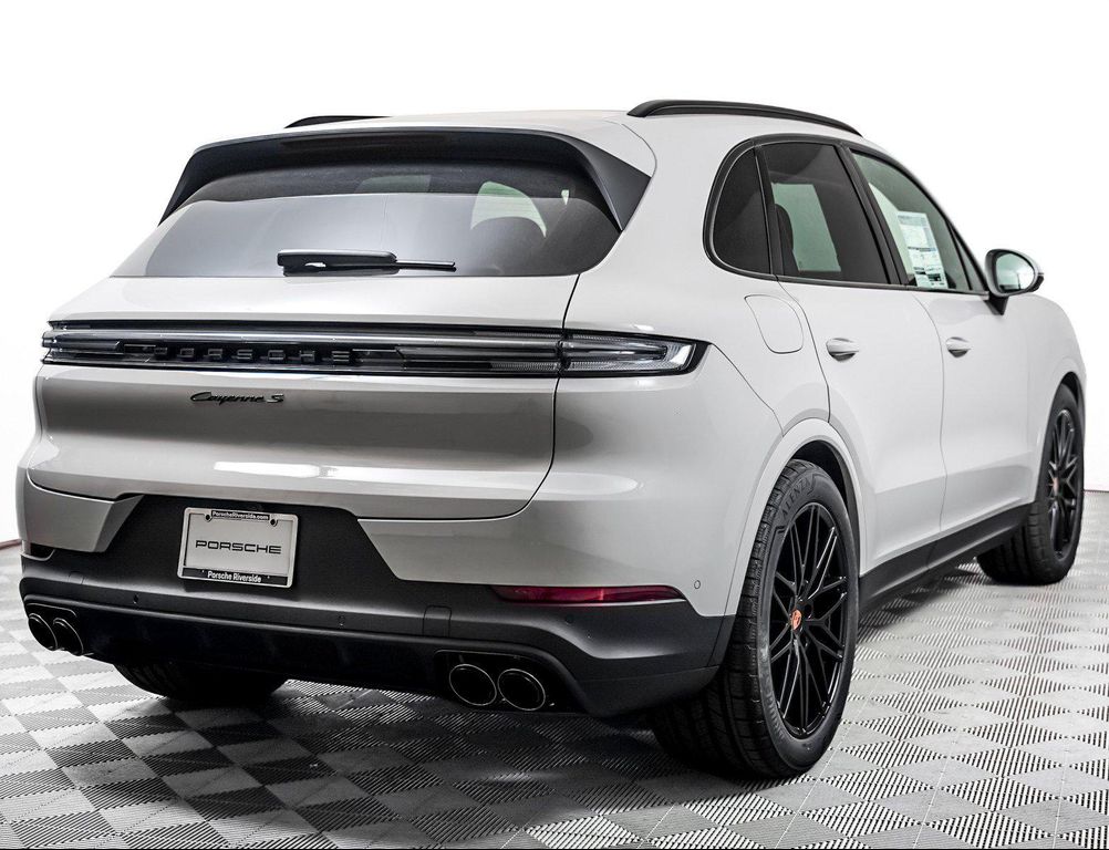 2026 Porsche CAYENNE S 照片 10