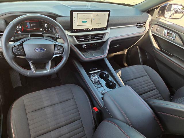2025 FORD EXPLORER ST-LINE photo 7