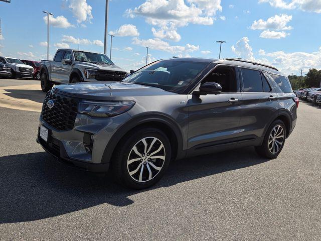2025 FORD EXPLORER ST-LINE photo 3