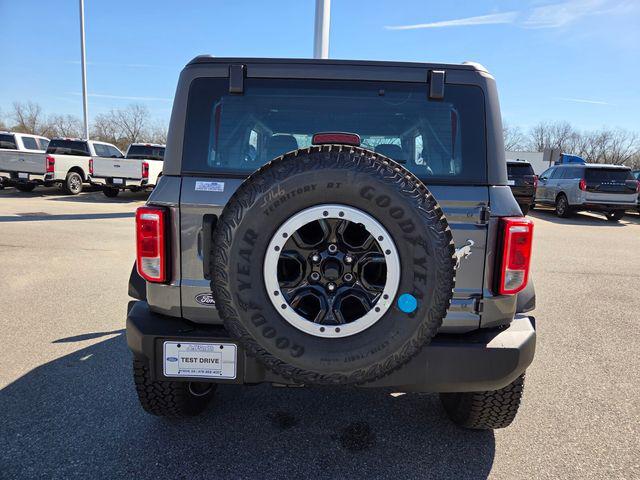 FORD BRONCO - 7