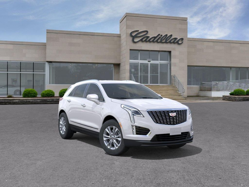 New 2026 Cadillac XT5 Luxury
