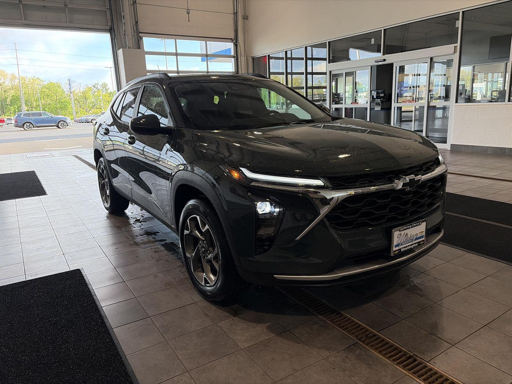 New 2026 Chevrolet Trax LT