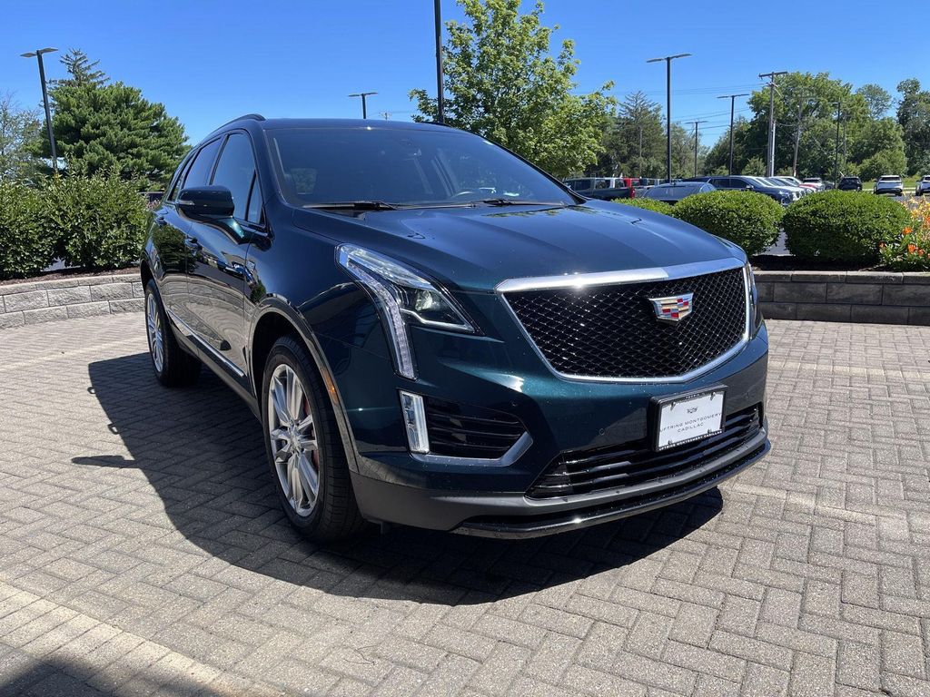 صورة 7 لـ 2024 Cadillac XT5 SPORT