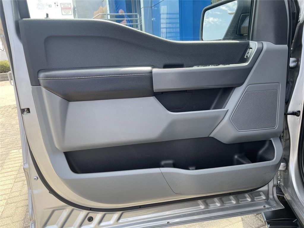 صورة مصغرة 13 لـ 2022 FORD F-150 XLT