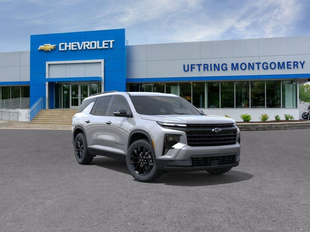 New 2026 Chevrolet Traverse LT