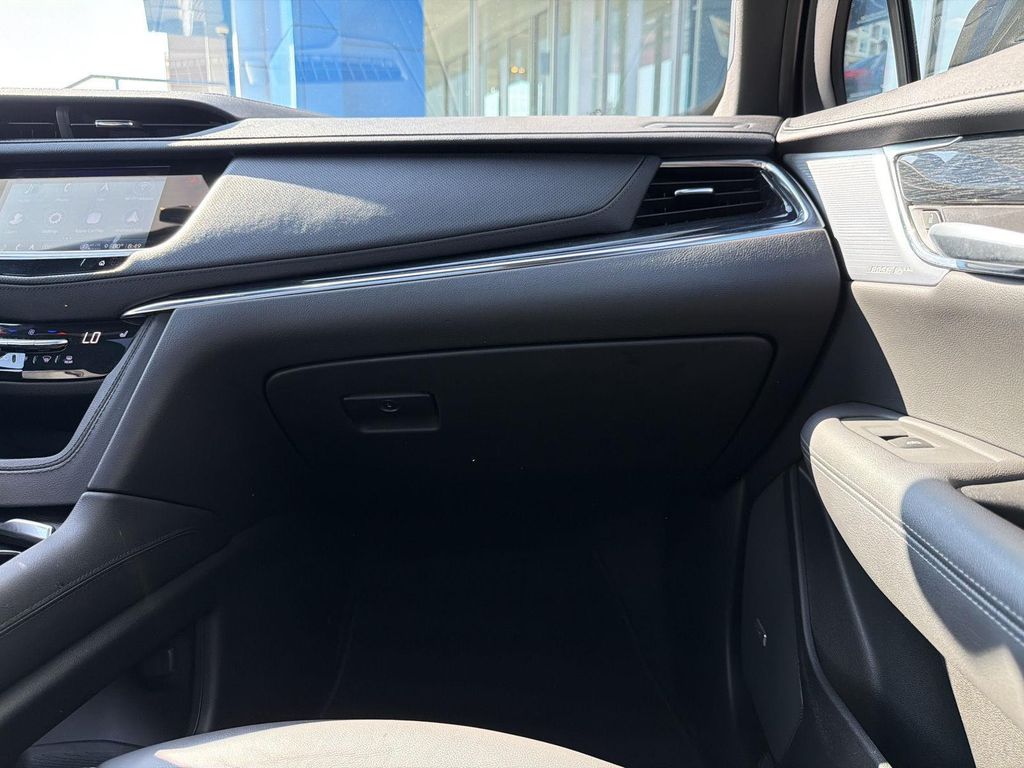 صورة مصغرة 35 لـ 2023 Cadillac XT5 PREMIUM LUXURY
